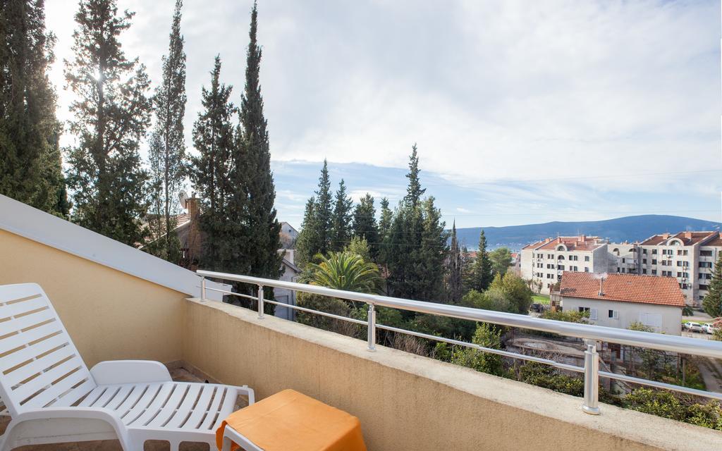 Apartments Viktoria Τίβατ Εξωτερικό φωτογραφία